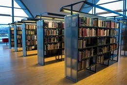 04.Biblioteca Tromso Noruega-Trabalibros