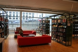 07.Biblioteca Tromso Noruega-Trabalibros