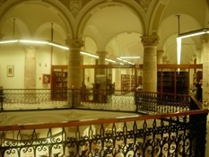 Biblioteca pública Valencia calle Hospital(8)-Trabalibros