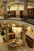 Biblioteca pública Valencia calle Hospital(12)-Trabalibros.jpg